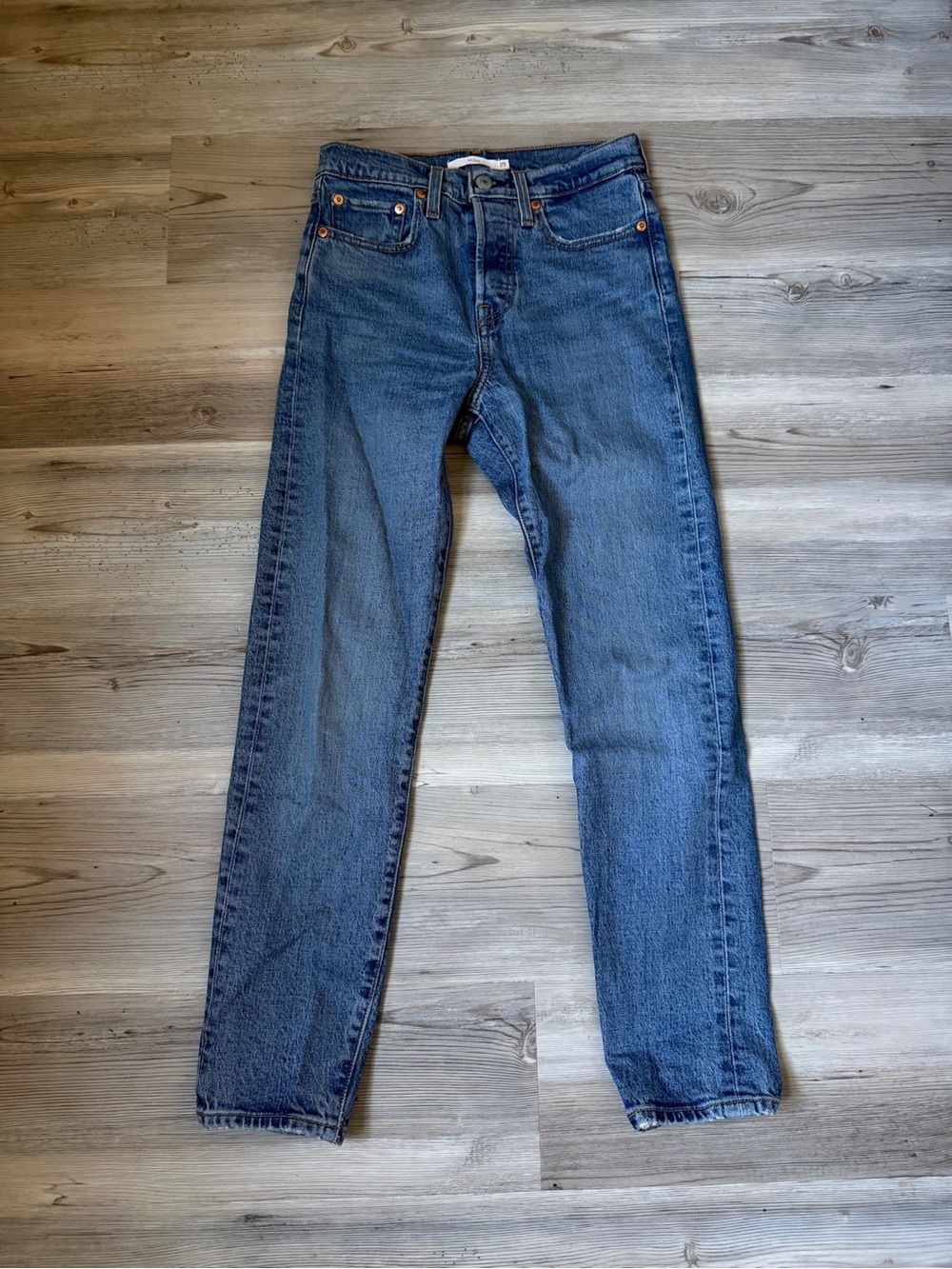 Levi's Straight Leg Jeans in Blue Denim